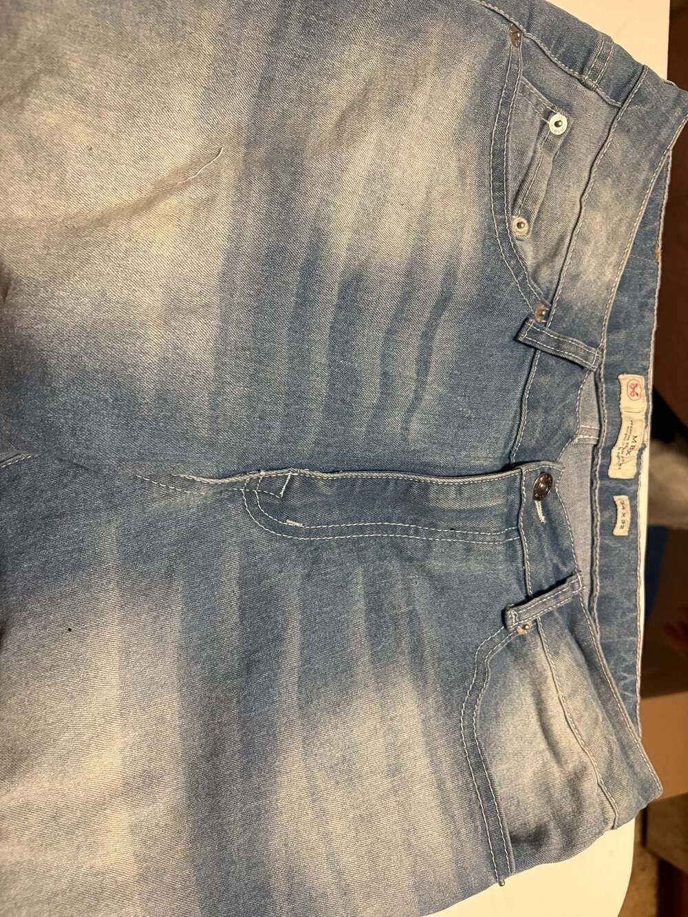 MBX Premium Denim Goods Men's Light Wash Jeans Size 34x32